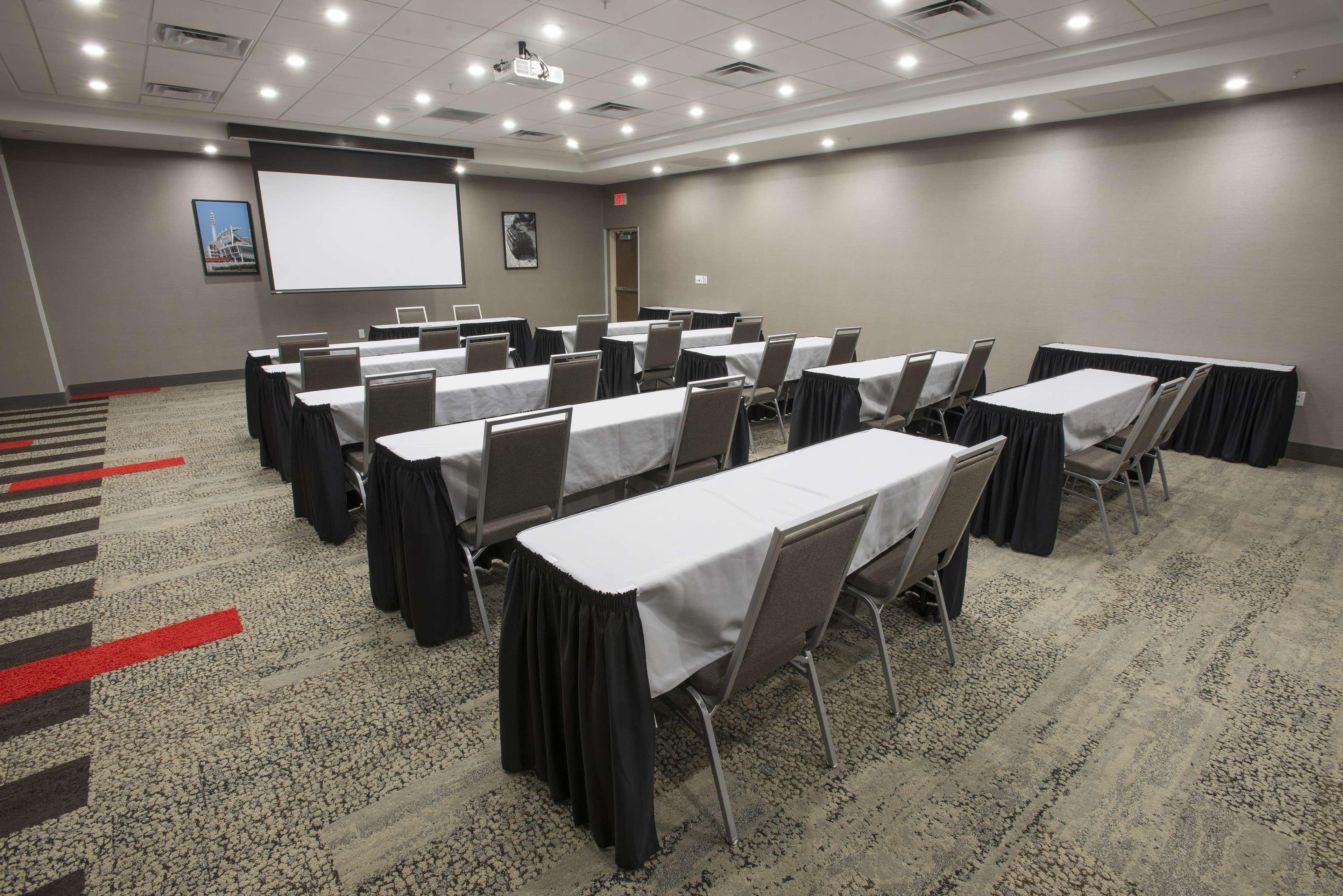 Hampton Inn & Suites - Cincinnati/Kenwood, Oh Silverton Экстерьер фото