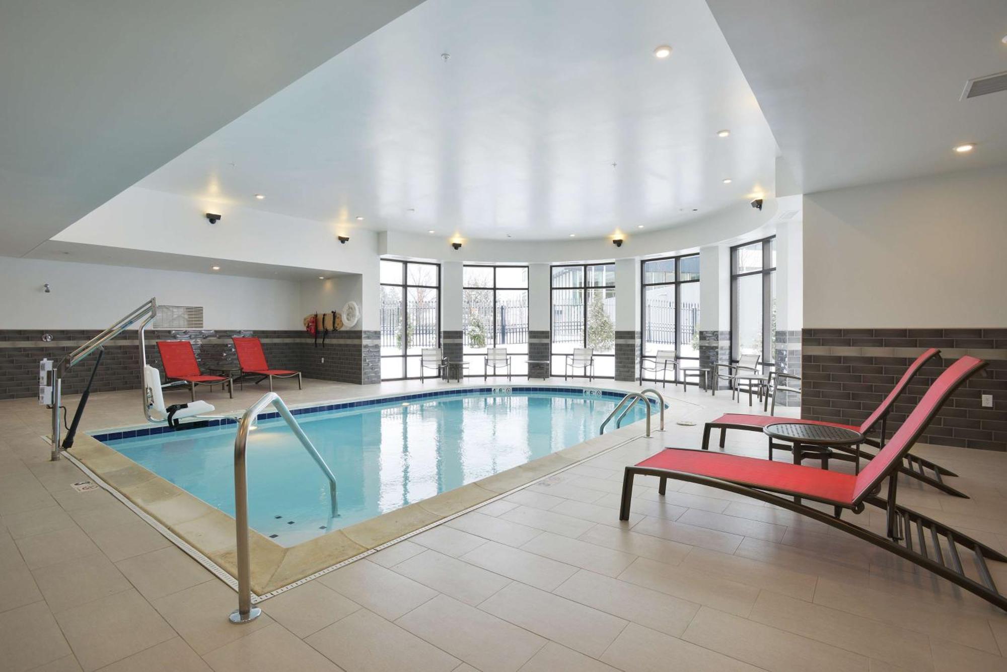 Hampton Inn & Suites - Cincinnati/Kenwood, Oh Silverton Экстерьер фото